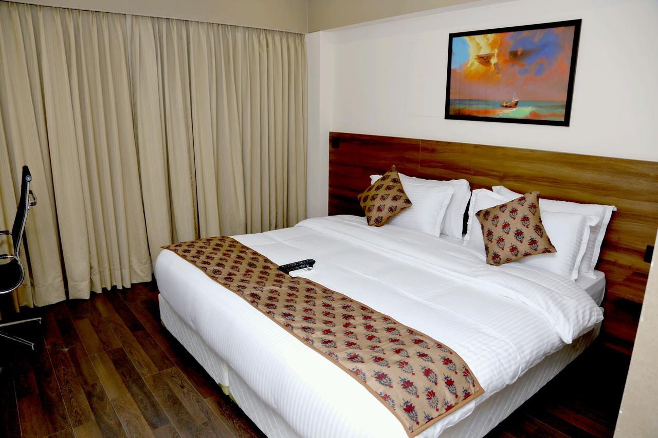 Hotel Mumbai House Andheri East, Bombaj Exteriér fotografie