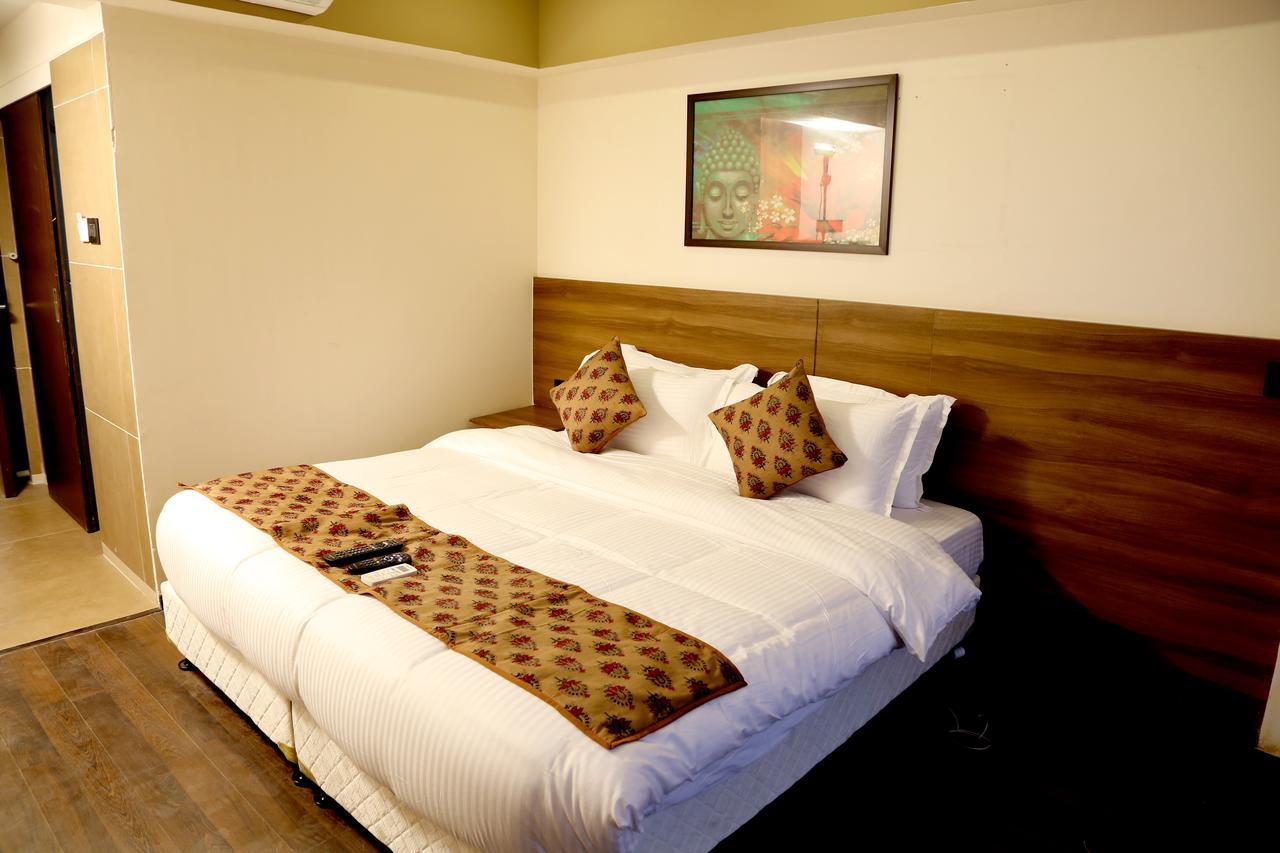 Hotel Mumbai House Andheri East, Bombaj Exteriér fotografie